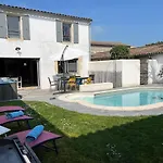 Le Clos Des Figuiers Pool And Jacuzzi Vila