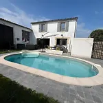 Vila Le Clos Des Figuiers Pool And Jacuzzi La Flotte
