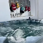 Vila Le Clos Des Figuiers Pool And Jacuzzi La Flotte