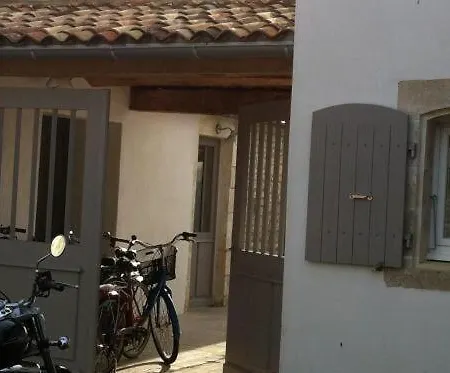 Le Clos Des Figuiers Pool And Jacuzzi