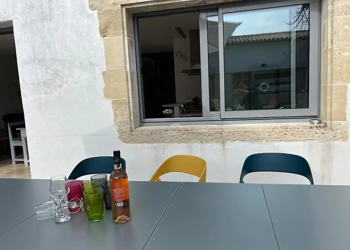 Le Clos Des Figuiers Pool And Jacuzzi