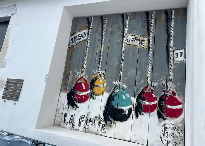 Le Clos Des Figuiers Pool And Jacuzzi Villa