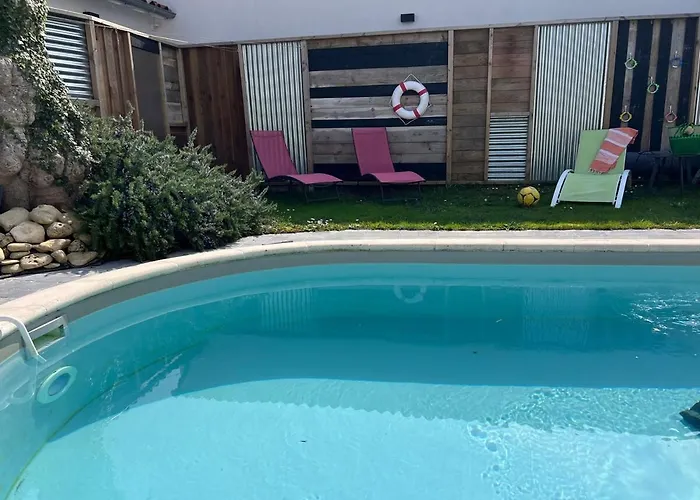 Le Clos Des Figuiers Pool And Jacuzzi Villa