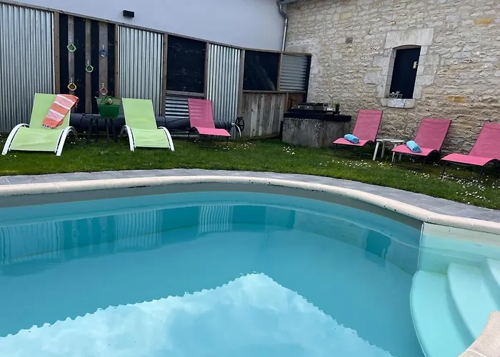 Le Clos Des Figuiers Pool And Jacuzzi