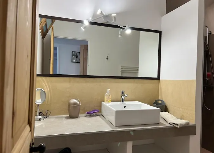 Le Clos Des Figuiers Pool And Jacuzzi Villa