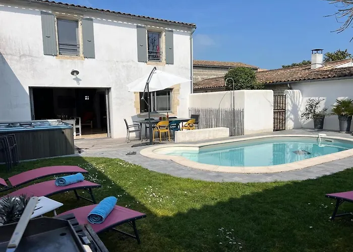 Le Clos Des Figuiers Pool And Jacuzzi Villa