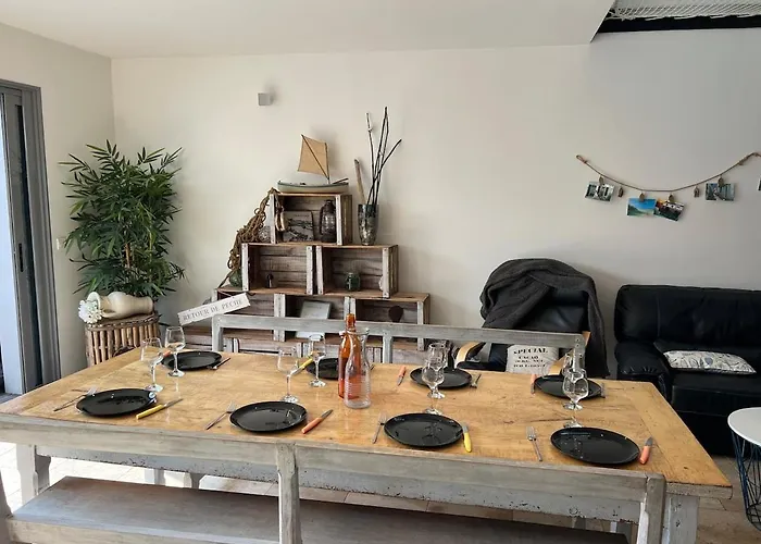 Le Clos Des Figuiers Pool And Jacuzzi *