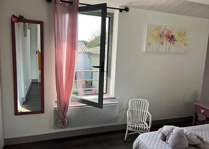 Le Clos Des Figuiers Pool And Jacuzzi