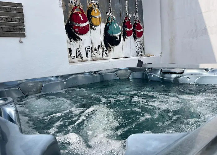 Villa Le Clos Des Figuiers Pool And Jacuzzi La Flotte